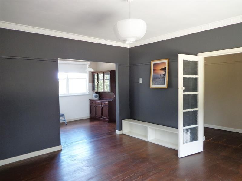 4 White Crescent, Loch Sport VIC 3851