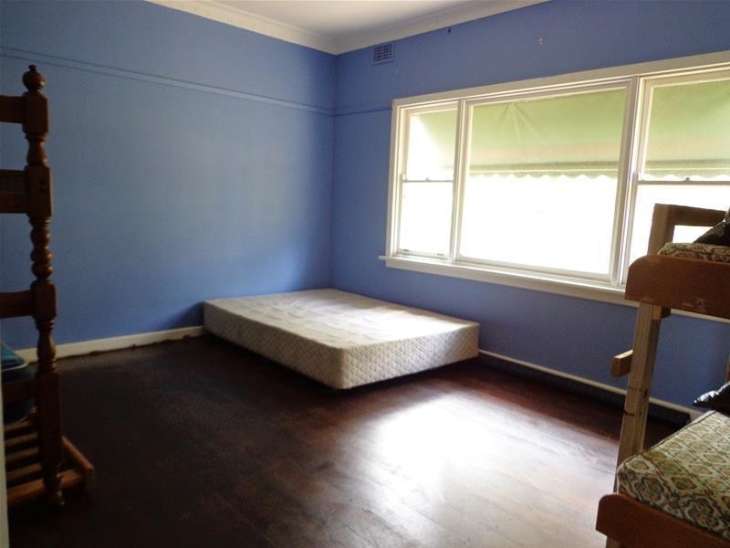 4 White Crescent, Loch Sport VIC 3851