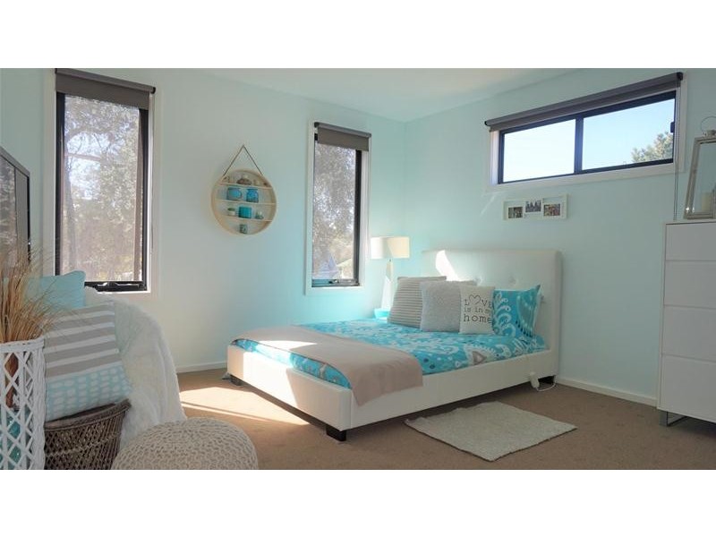 28 Central Avenue, Loch Sport VIC 3851