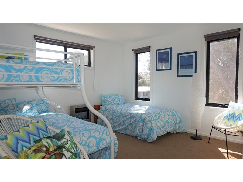 28 Central Avenue, Loch Sport VIC 3851