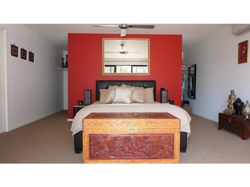 28 Central Avenue, Loch Sport VIC 3851