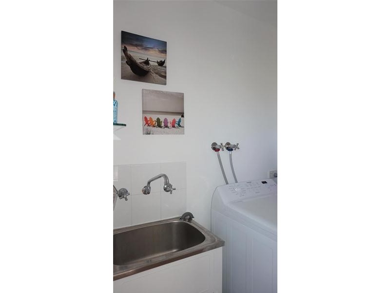 28 Central Avenue, Loch Sport VIC 3851