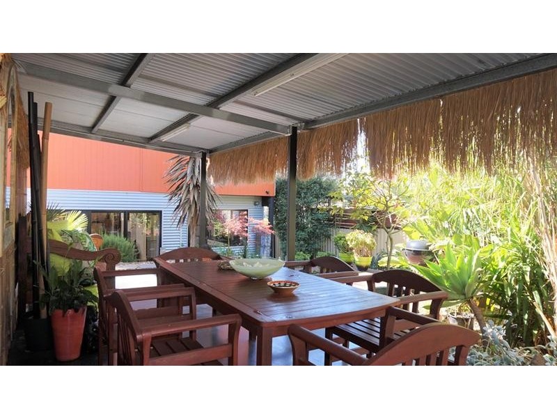 28 Central Avenue, Loch Sport VIC 3851