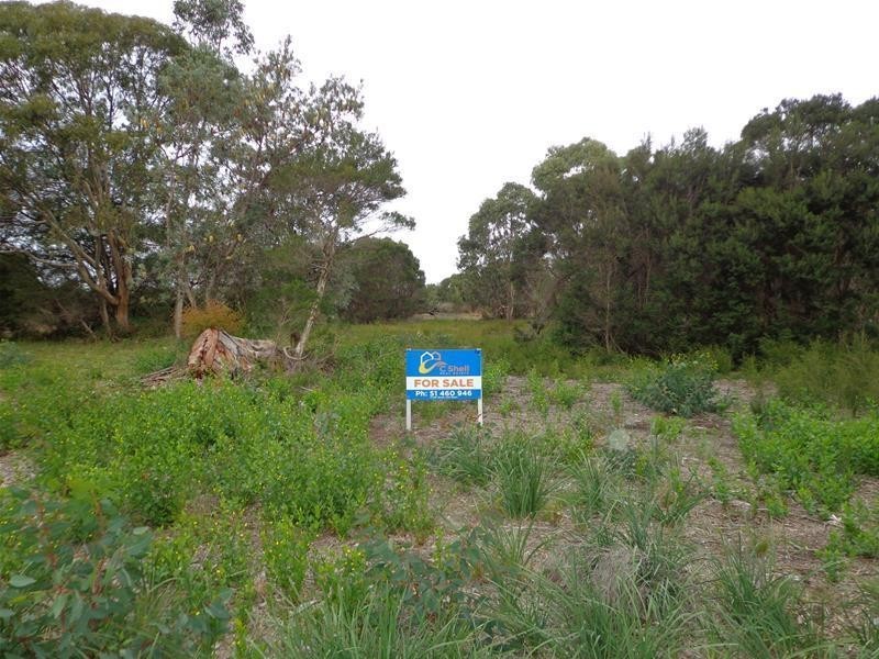 24 Sanctuary Road, Loch Sport VIC 3851