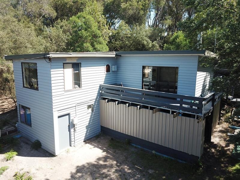 121 Toorak Avenue, Loch Sport VIC 3851