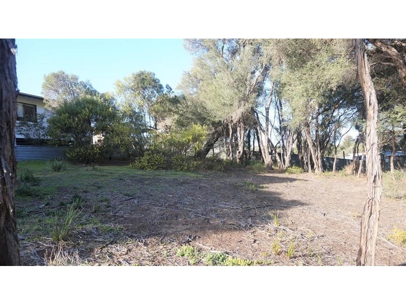 16 Bluff Drive, Loch Sport VIC 3851