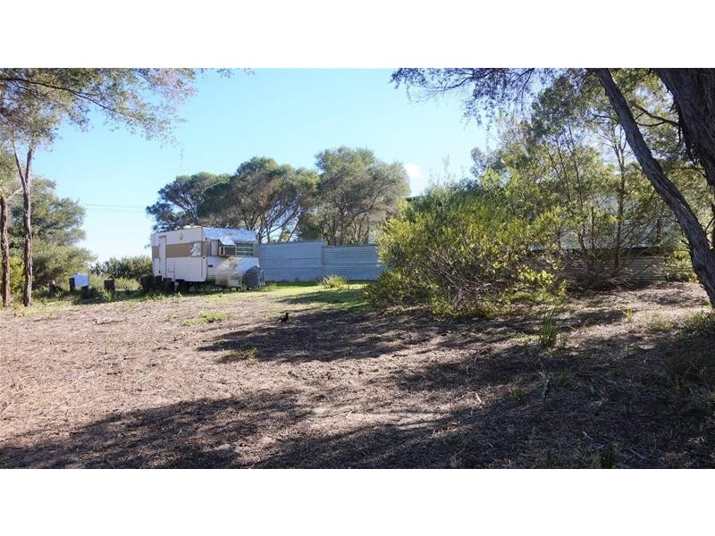 16 Bluff Drive, Loch Sport VIC 3851