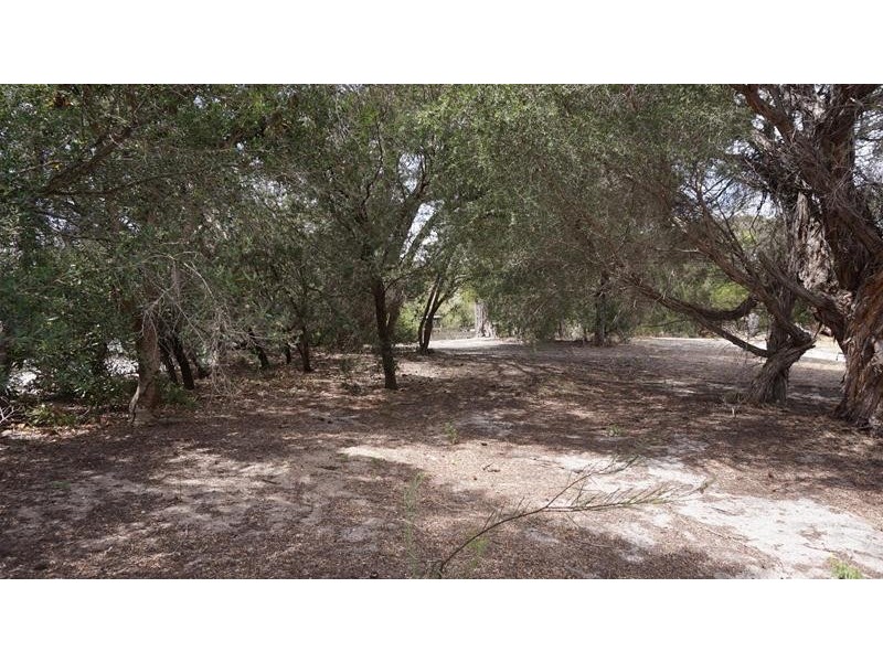 21 Echidna Street, Loch Sport VIC 3851