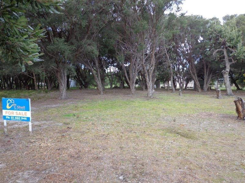 33 – 35 Leon Street, Loch Sport VIC 3851