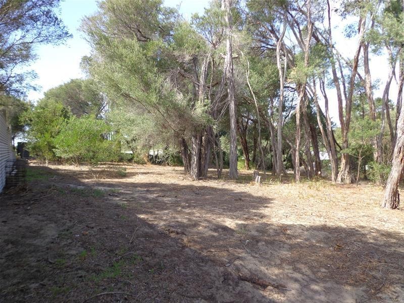 16 Bluff Drive, Loch Sport VIC 3851