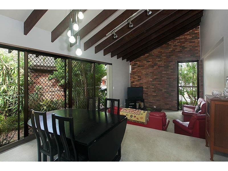 11 Valley View Crescent, Engadine NSW 2233