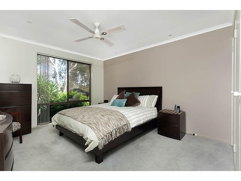 11 Valley View Crescent, Engadine NSW 2233