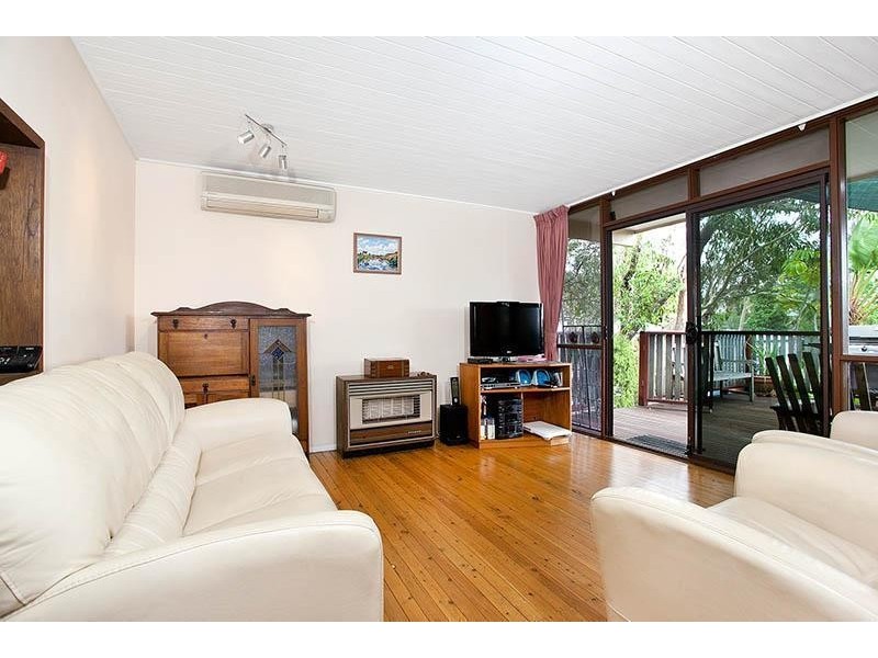 16 Electra Street, Heathcote NSW 2233