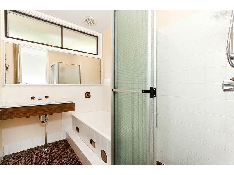 16 Electra Street, Heathcote NSW 2233