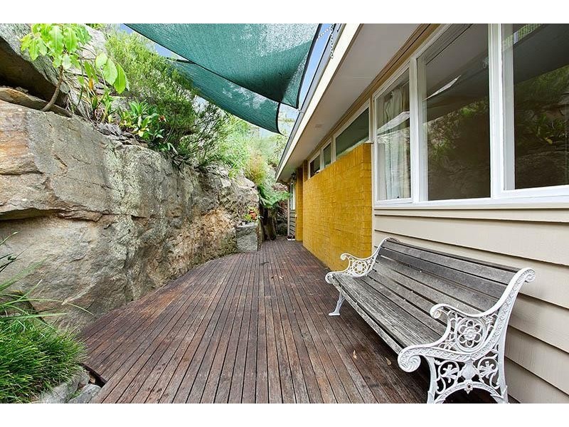 16 Electra Street, Heathcote NSW 2233