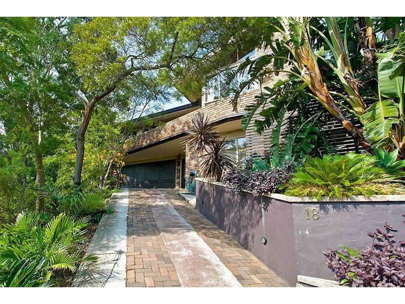 18 Glenora Road, Yarrawarrah NSW 2233