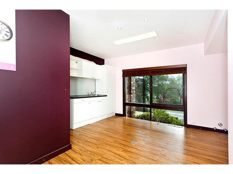 18 Glenora Road, Yarrawarrah NSW 2233