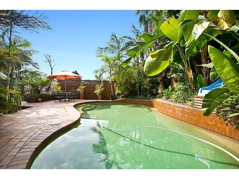 18 Glenora Road, Yarrawarrah NSW 2233