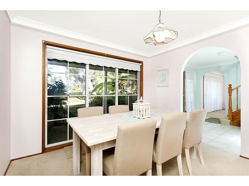 15 Henry Kendall Close, Heathcote NSW 2233