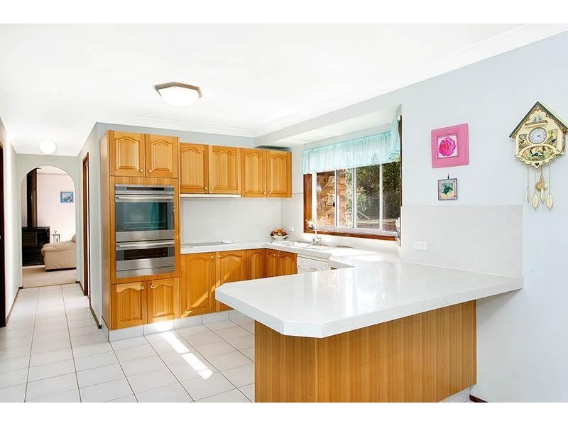 15 Henry Kendall Close, Heathcote NSW 2233
