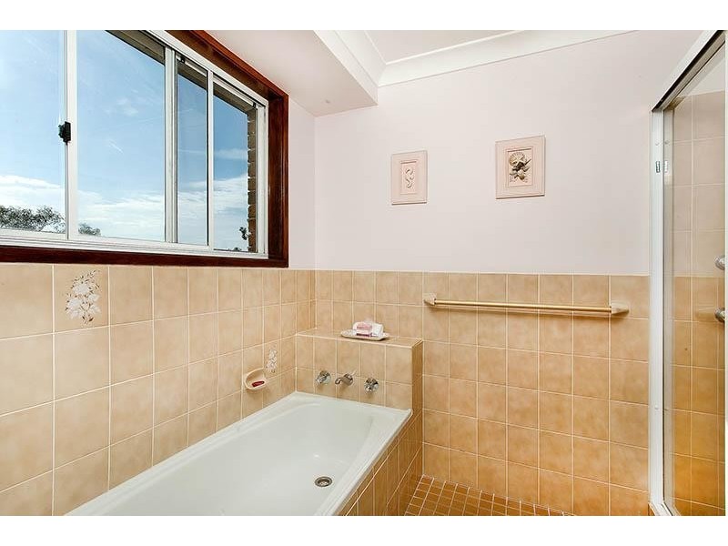 15 Henry Kendall Close, Heathcote NSW 2233