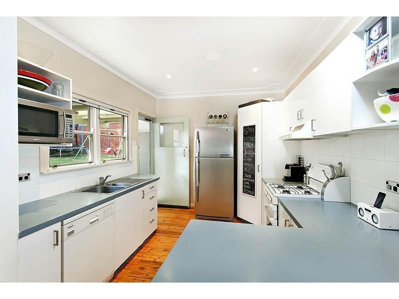 22 Tobruk Avenue, Engadine NSW 2233