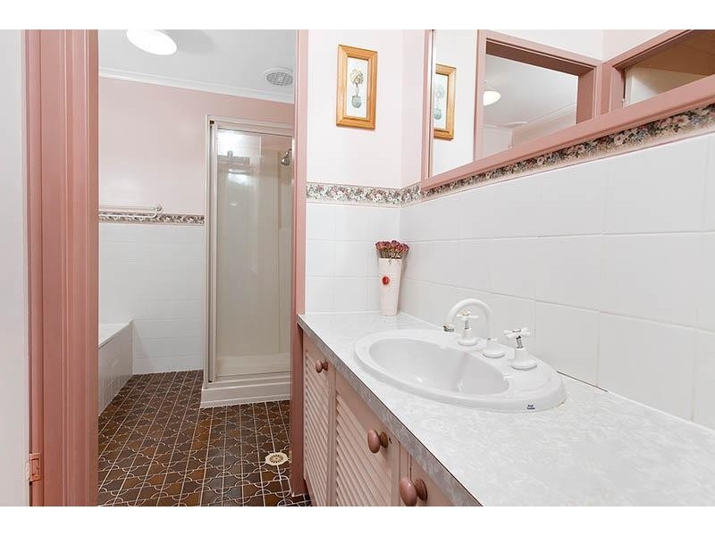 2 Nimoola Road, Engadine NSW 2233