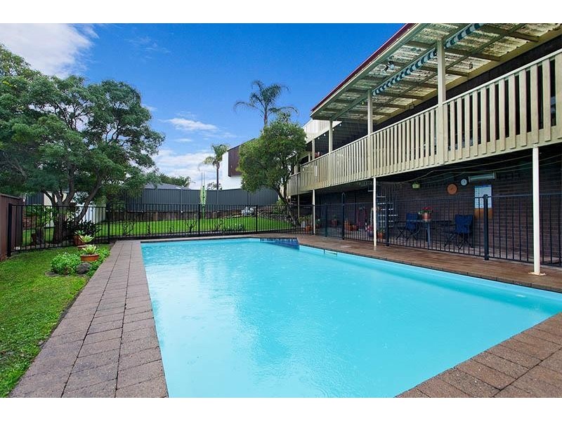 2 Nimoola Road, Engadine NSW 2233