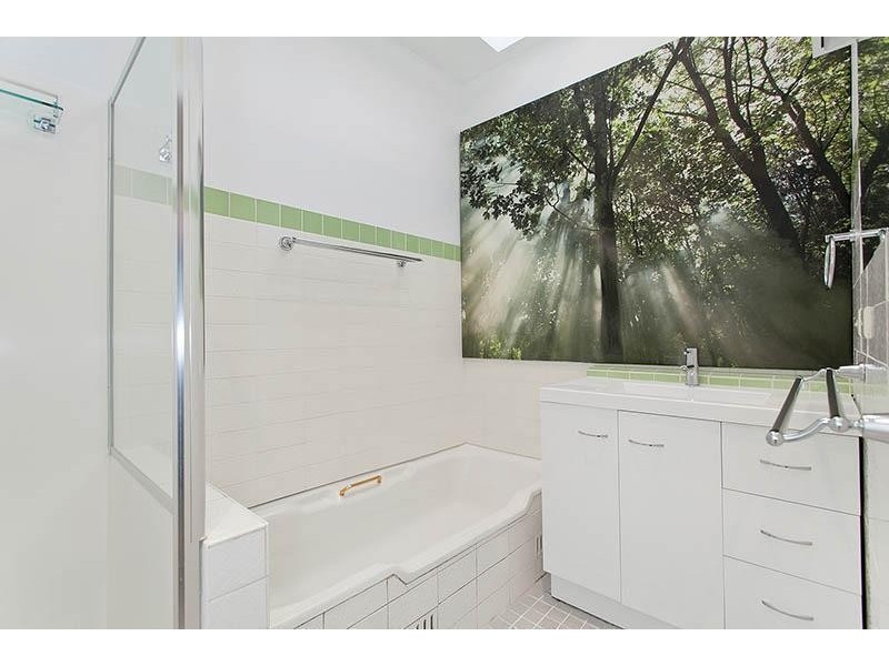 4 Berrima Street, Heathcote NSW 2233