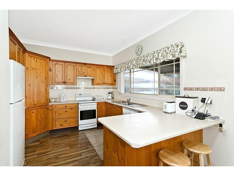 12 Tecoma Street, Heathcote NSW 2233