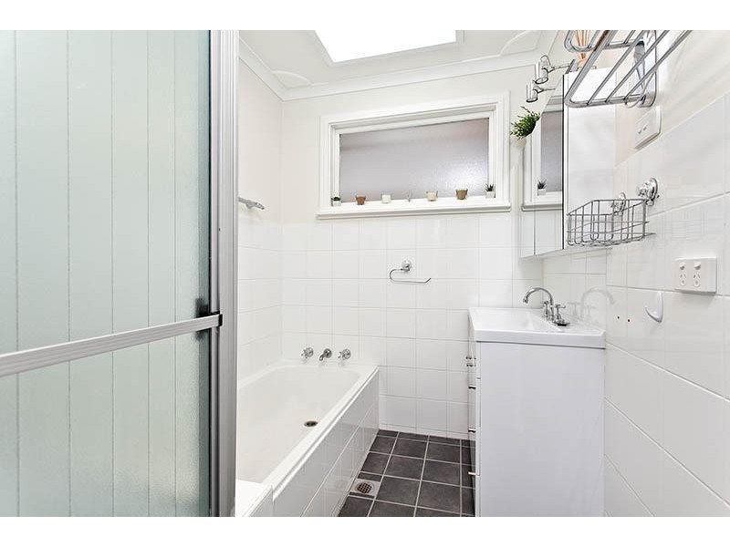 29 Dumbarton Place, Engadine NSW 2233