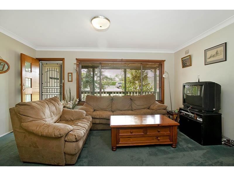 4 Bundanoon Road, Engadine NSW 2233