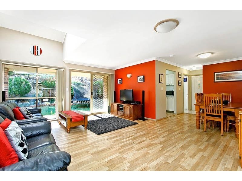 2/2 Wollybutt Road, Engadine NSW 2233