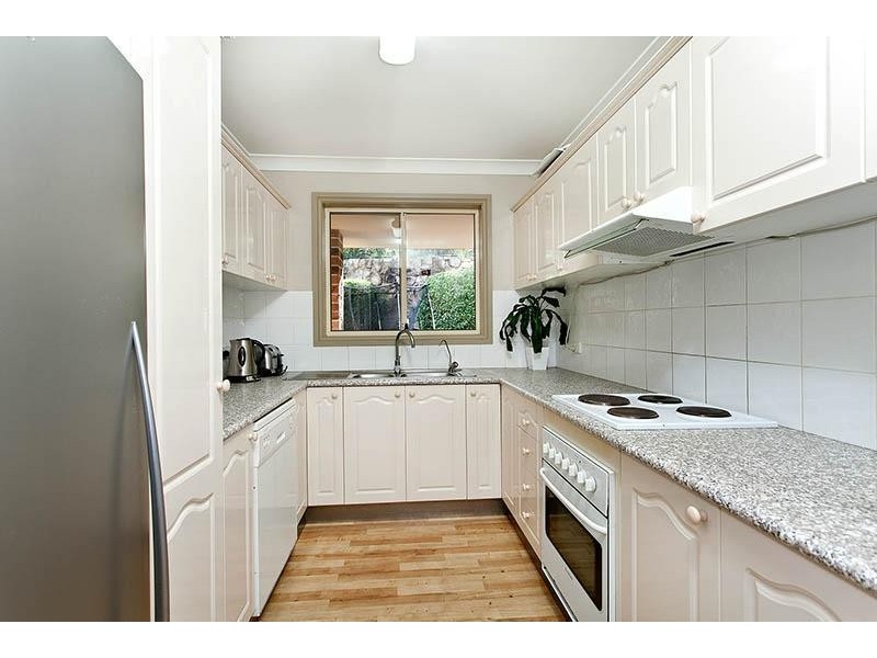 2/2 Wollybutt Road, Engadine NSW 2233