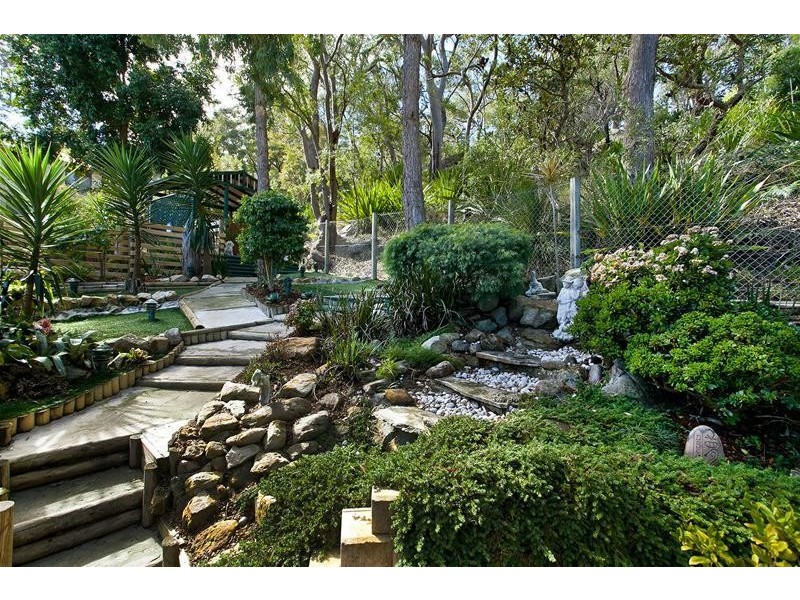 30A Corinth Road, Heathcote NSW 2233