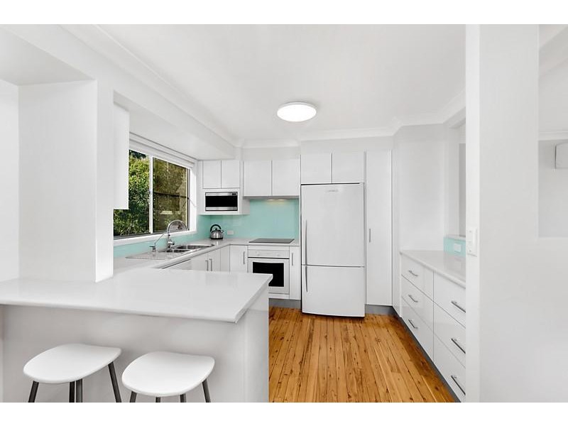 8 Tilba Place, Yarrawarrah NSW 2233