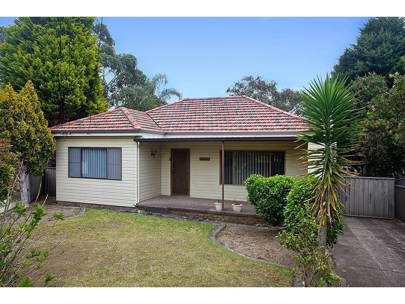 17 Wallawa Avenue, Engadine NSW 2233