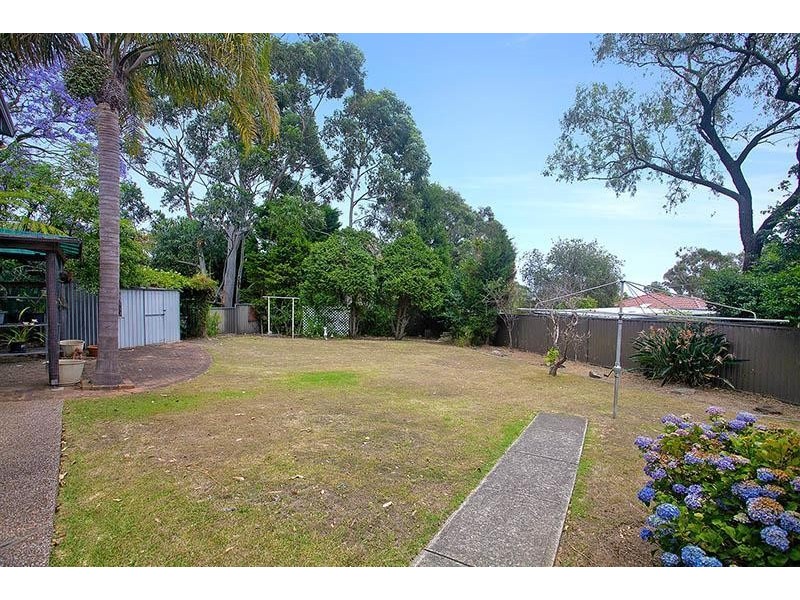 17 Wallawa Avenue, Engadine NSW 2233