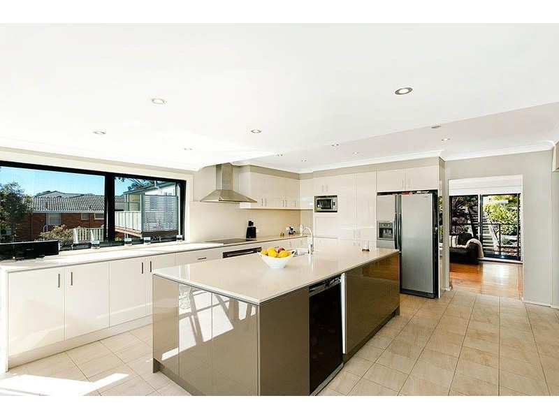 111 Sladden Road, Yarrawarrah NSW 2233