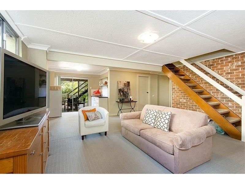 111 Sladden Road, Yarrawarrah NSW 2233