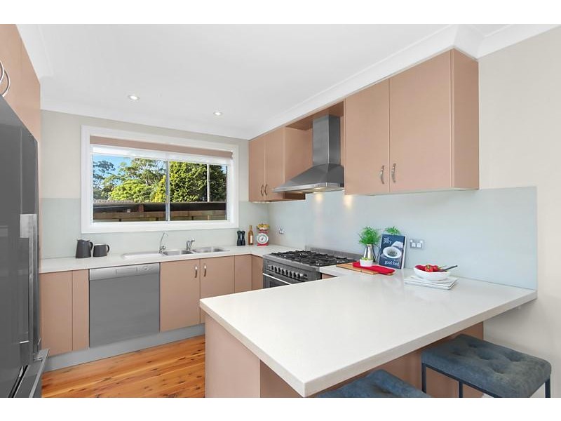 9 Woodford Crescent, Heathcote NSW 2233