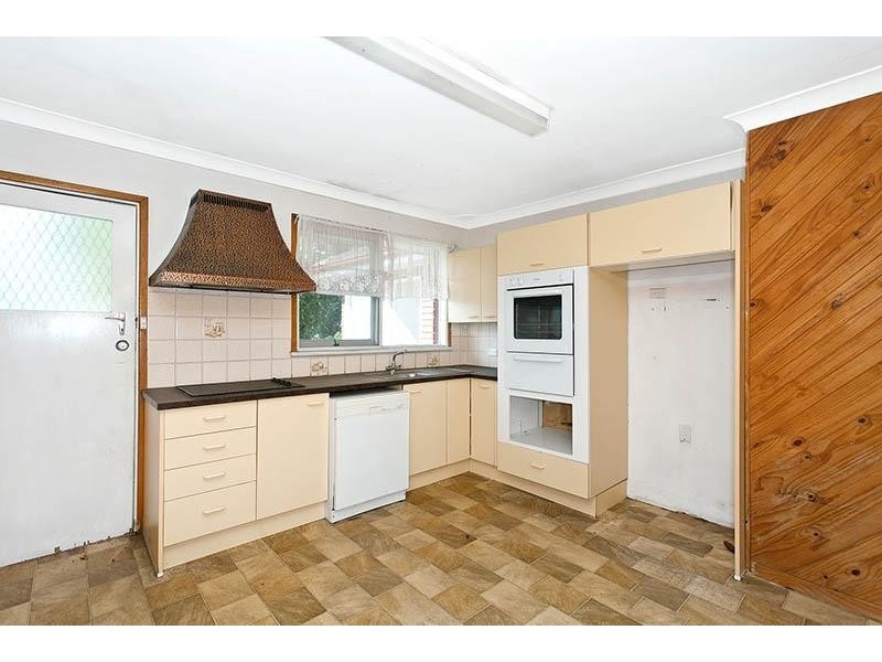 6 Tinakill Avenue, Engadine NSW 2233