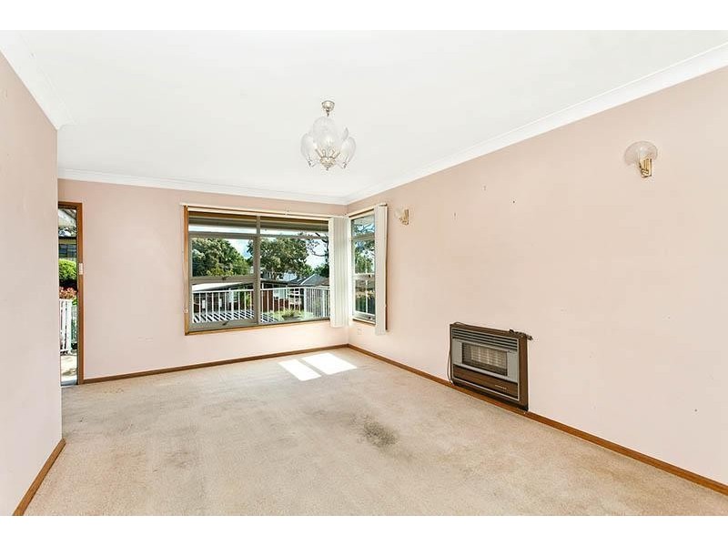 6 Tinakill Avenue, Engadine NSW 2233