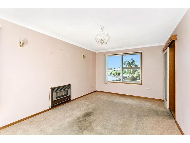 6 Tinakill Avenue, Engadine NSW 2233