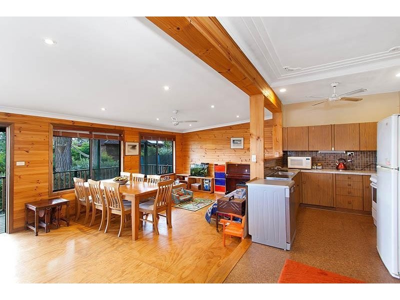 13 Warabin Street, Waterfall NSW 2233