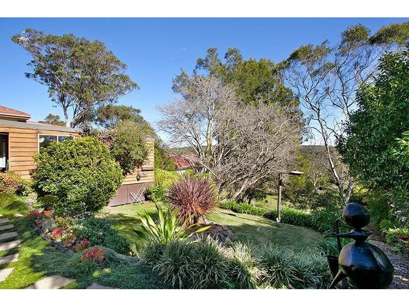 7 Dorset Road, Heathcote NSW 2233