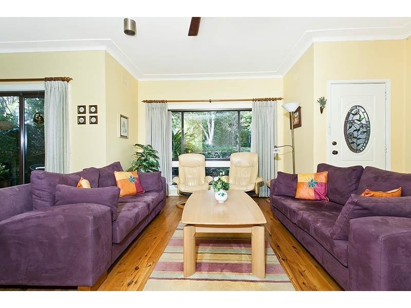 7 Dorset Road, Heathcote NSW 2233