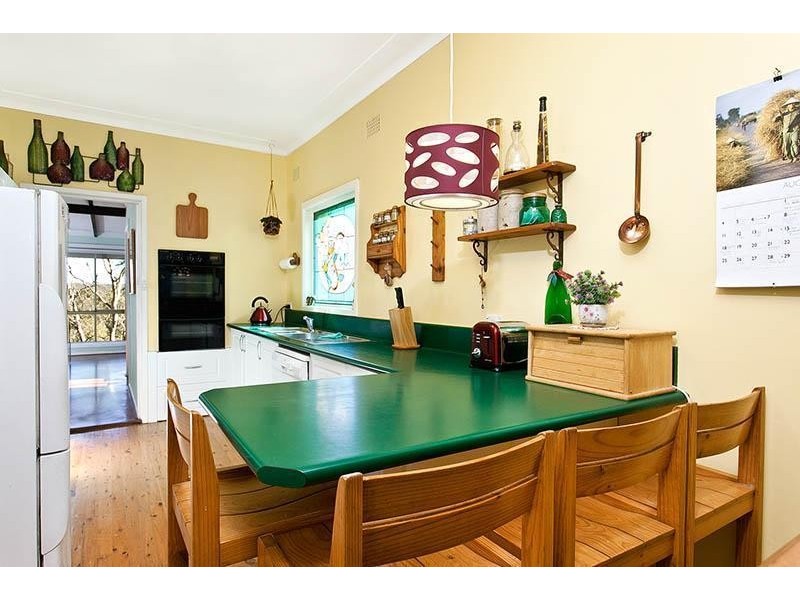 7 Dorset Road, Heathcote NSW 2233