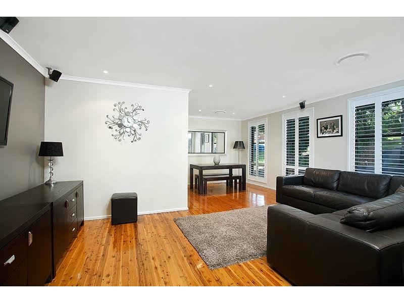 6 Raymond Place, Engadine NSW 2233