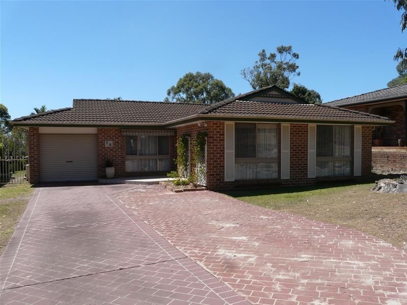 10 Albatross Circuit, Woronora Heights NSW 2233